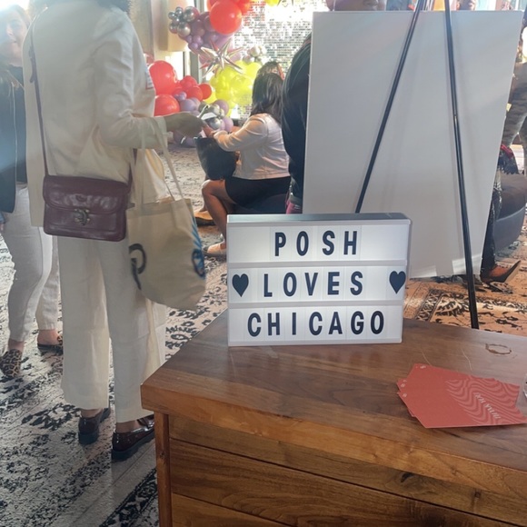 Meet your Posher, Earlisha - Picture 5 of 8